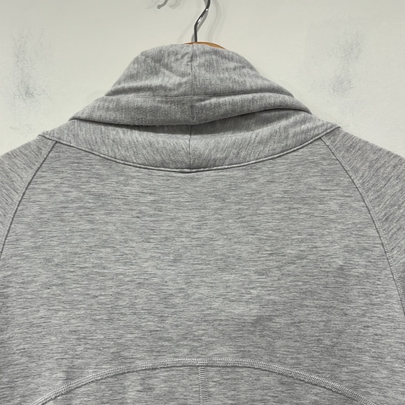 Lululemon Coast Easy Wrap Heathered Core Ultra Light Grey Size 8 - Picture 16 of 16